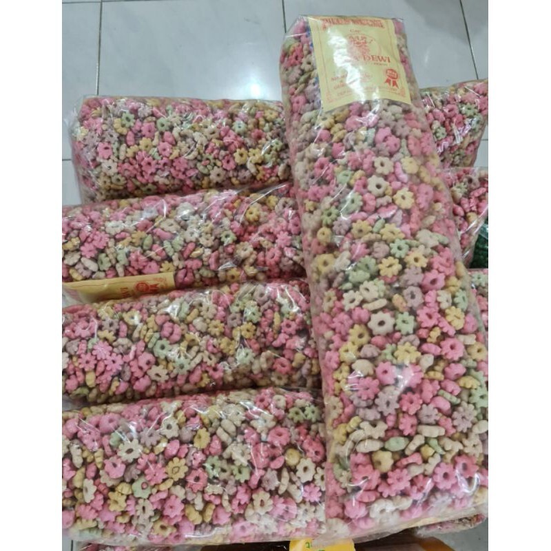 Jual Sale jajan ribut kiloan kerupuk ajisan Sakura Warna jajan jadul ...