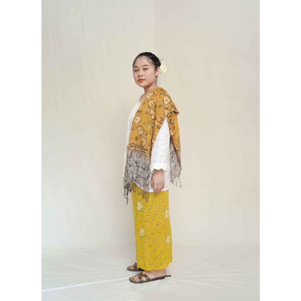 Jual [Koleksi Titik Tumbuh] Kebaya Engkok dengan Selendang Katun Paris ...