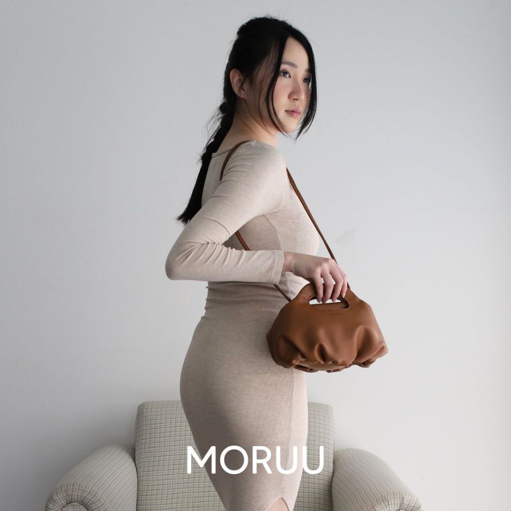 Jual MORUU - Cloud Bag - Tas Slingbag Handbag Dumpling Bag | Shopee ...