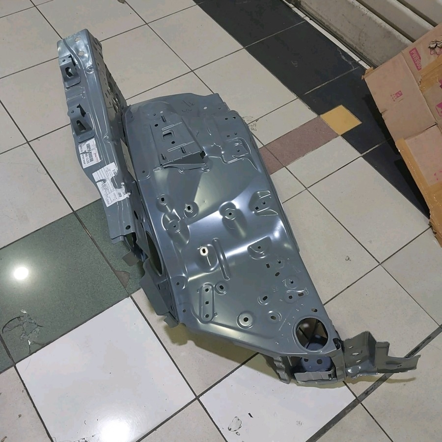 Jual Apron depan Toyota Fortuner VRZ Revo Hilux | Shopee Indonesia