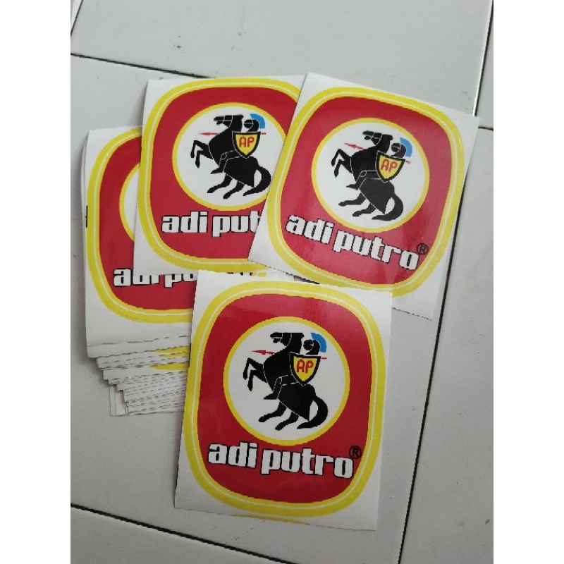 Jual Sticker striping kaca belakang dan depan karoseri Adi putro ...