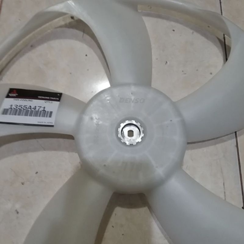 Jual Kipas fan radiator xpander asli 1pc | Shopee Indonesia