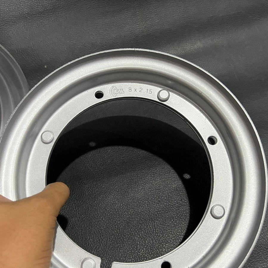 Jual Velg Besi Vespa Super PS R8 Lebar 2.15 Detail Ori Import | Shopee ...