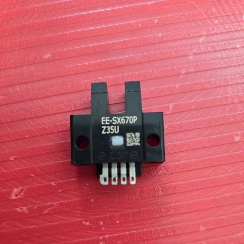 E3G-MR19-G OMRON - Sensore: fotoelettrico | Portata: 0,5÷10m; SPDT