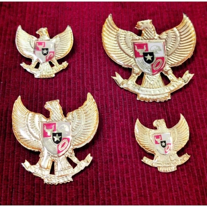 Jual PIN GARUDA PANCASILA BERBAGAI UKURAN (2,5 - 5 CM) RESIN TEBAL ...