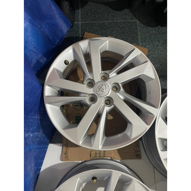 Jual Velg Toyota Avanza E 5 x100 r15 | Shopee Indonesia