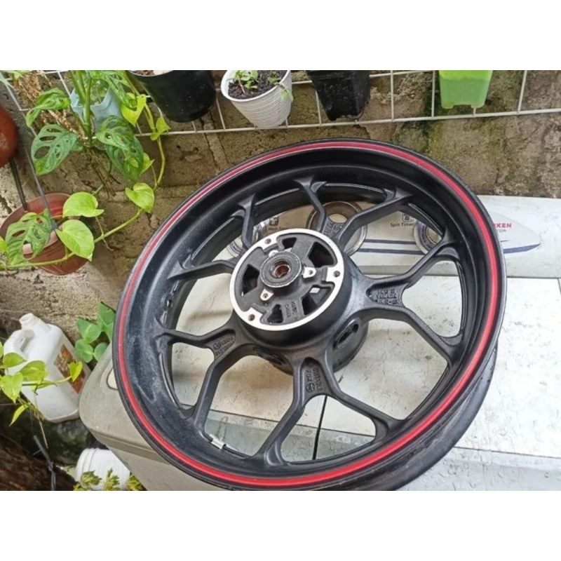 Jual Velg r25 r 25 mt25 mt 25 yamaha 250 cc pelek racing palang ...