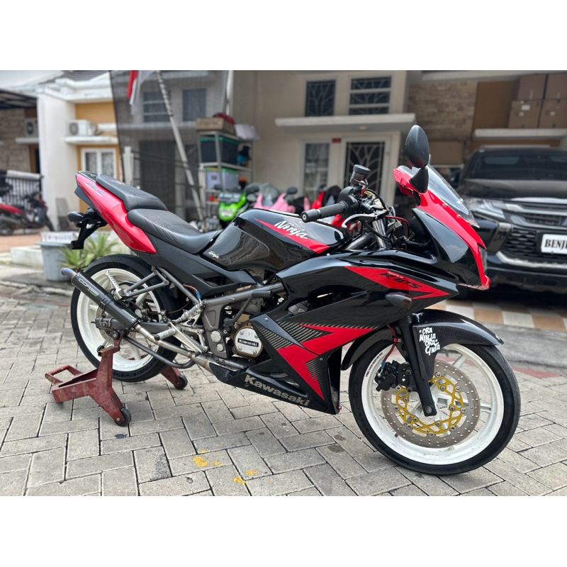 Jual kawasaki ninja rr 2014 istimewa surat lengkap minus dipajak aja ...