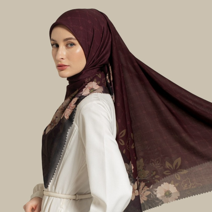 Wulang Narawangsa Hijab Segi Empat ⁠Soft Flower Maroon Kerudung Segi Empat Hijab Motif Segi Empat Hijab Voal Premium