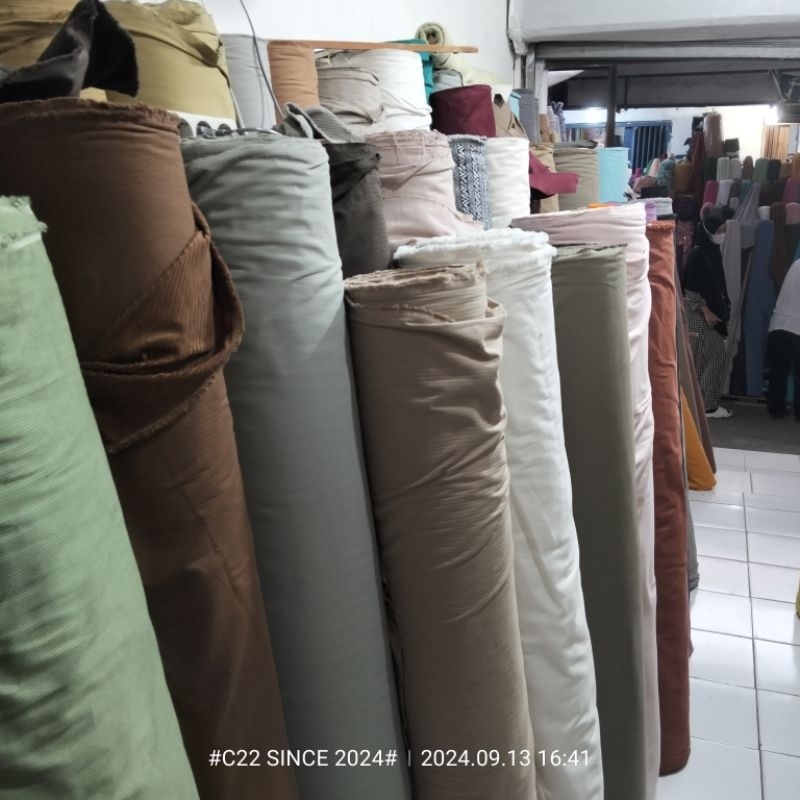 Jual Harga/1 m | Kain Corduroy / Bahan Kodorai Meteran / Kain Celana ...