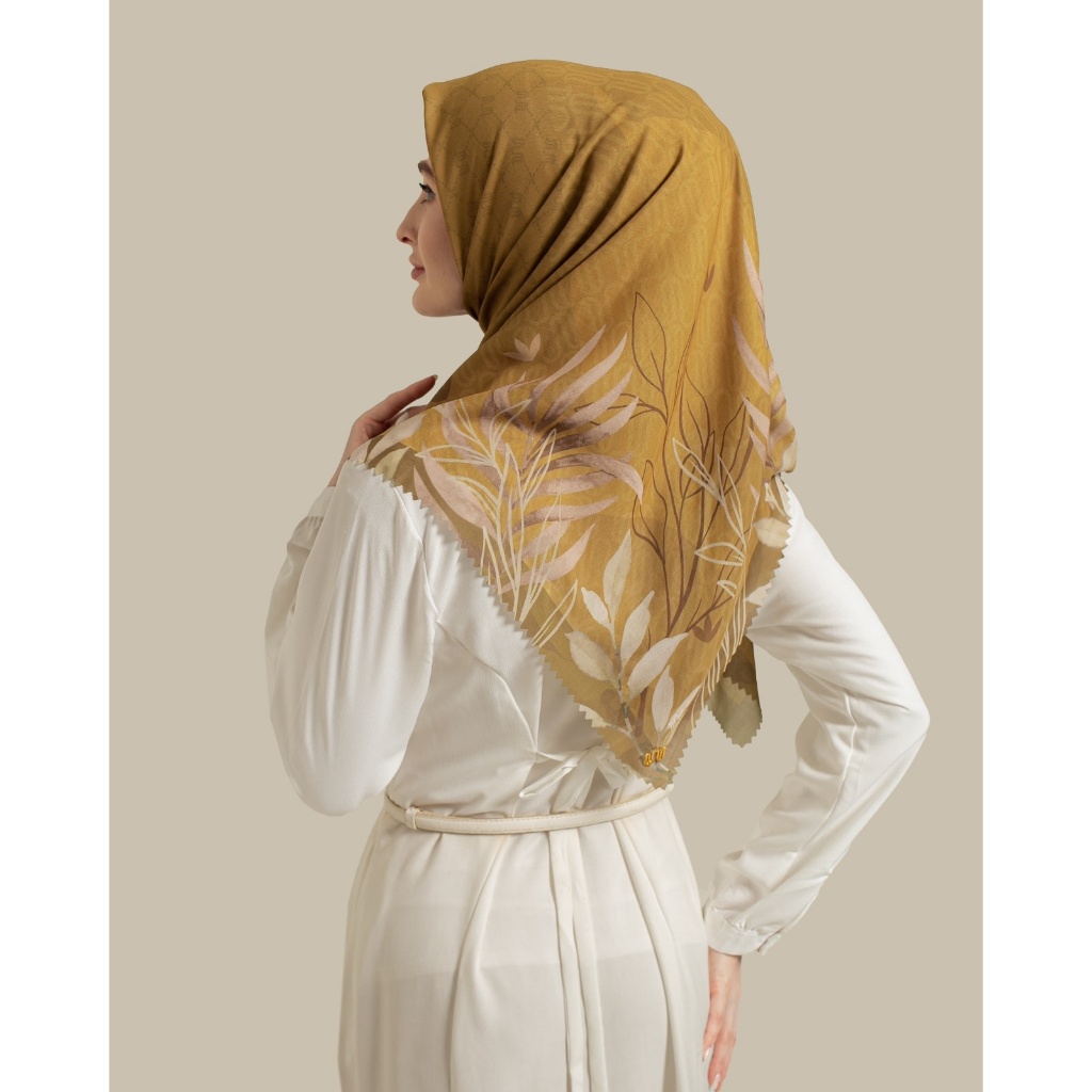 Wulang Narawangsa Hijab Segi Empat Gold Aurum 1 Kerudung Segi Empat Hijab Motif Segi Empat Hijab Voal Premium