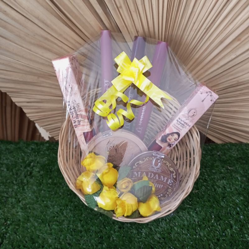 Jual PAKET MAKEUP MADAME GIE GIFT HAMPERS MAKEUP HANTARAN SESERAHAN
