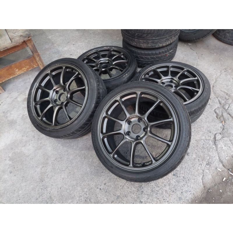 Jual Velg R18 ZE40 Gun Metal 8.5