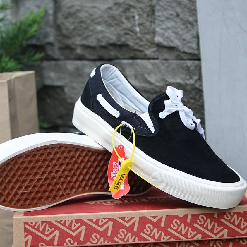 Lacey 72 shop vans price