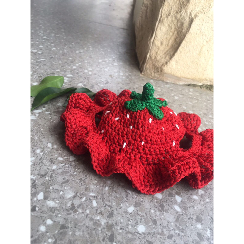 Jual topi rajut bentuk strawberry | Shopee Indonesia