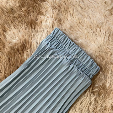 Celana Kulot Plisket Mayung Kulot Mayung Plisket Mayung Pleated Culotte Pants Pleated Pants