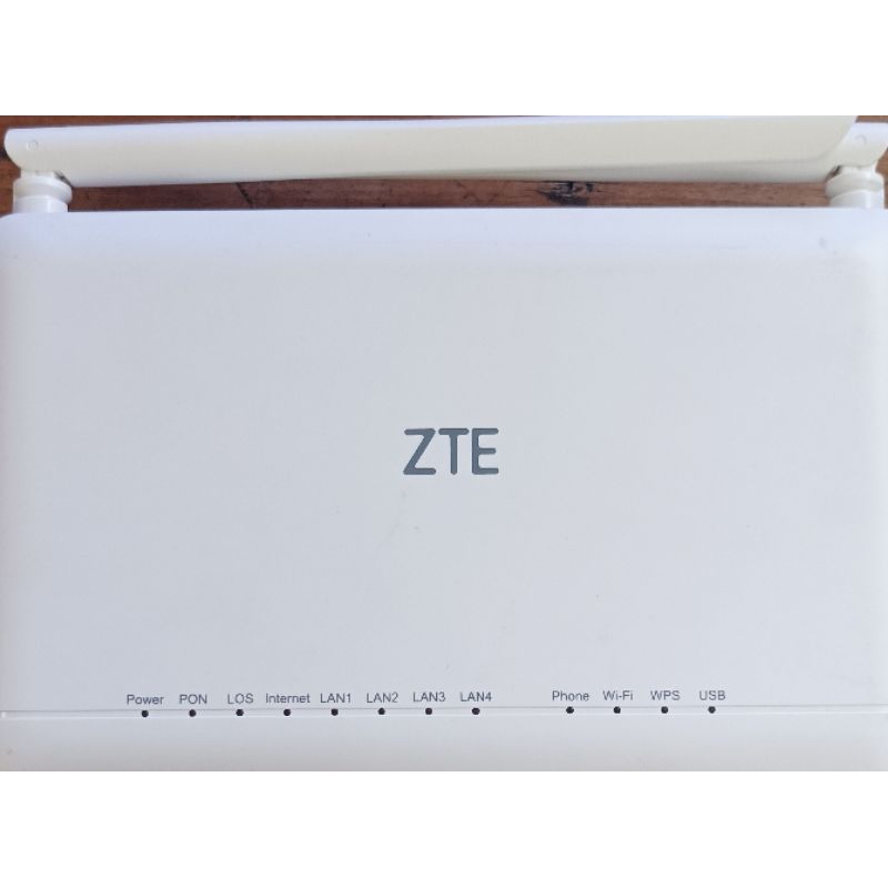 Jual Router ZTE F670L Dualband 2,4-5Ghz seken Port FO Hijau (ex first ...