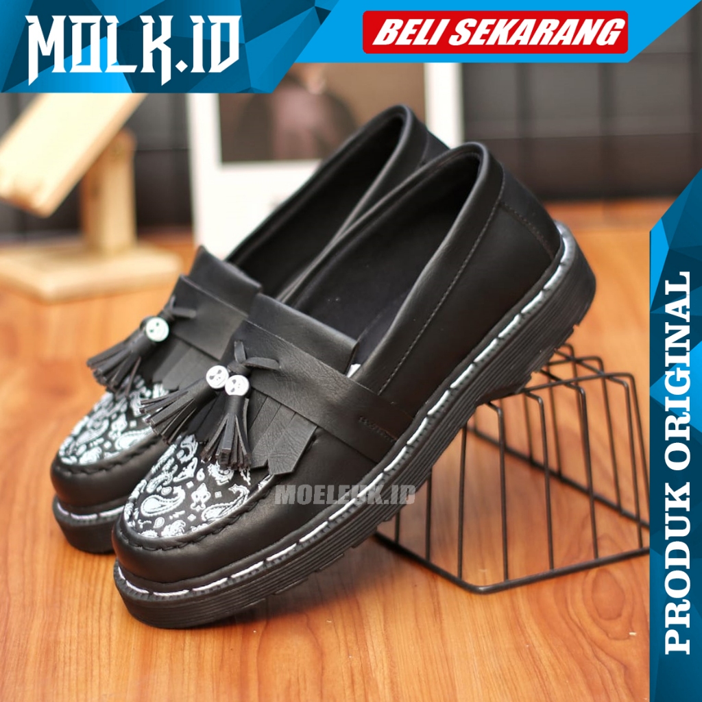 Jual MOLK Smiley Sepatu Docmart Pria Hitam Pantofel Casual Original ...
