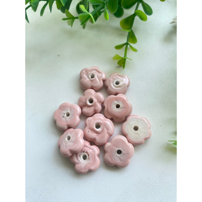 Jual manik Bunga Roda/ manik bunga/ indonesian glass beads | Shopee ...