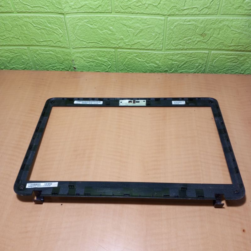 Jual Frame Casing Lcd Cover Atas Depan Led Laptop Toshiba Satellite ...