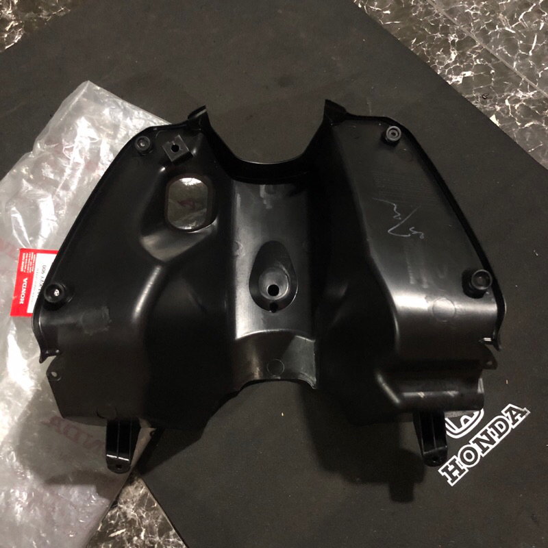 Jual COVER INNER UPPER/DASBOARD LACI KONTAK HONDA BEAT KARBU ORIGINAL ...