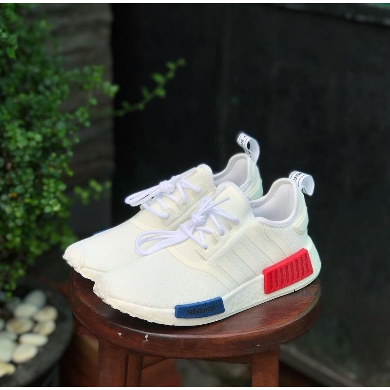 Harga adidas nmd r2 white outlet red