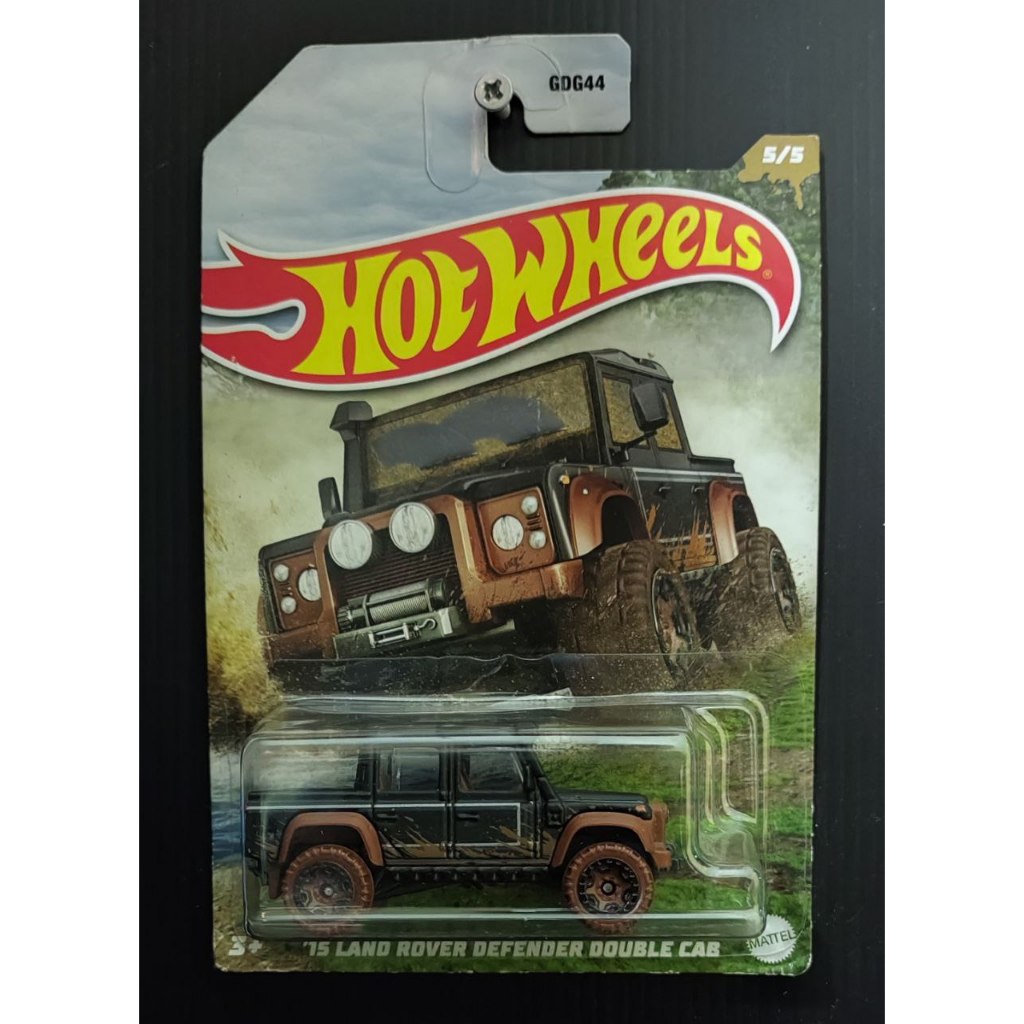 HW Dirt 2025 15 Land Rover Defender Double Cab 10/10 L (Neu und originalverpackt) in Adlikon für