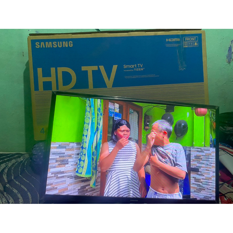 Jual Samsung Smart TV 32inch SECOND BEKAS , mulus lengkap dan normal