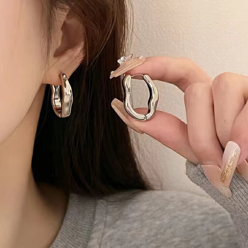 Anting Kirana Tusuk Stud Irregular Modern Terbaru Elegan Mewah Alloy Pesta Korean Style