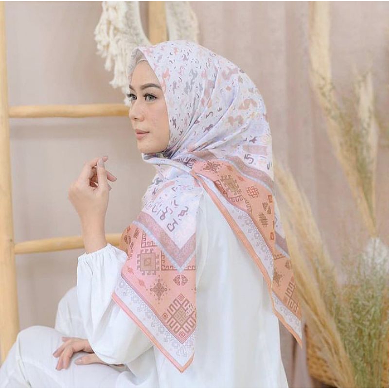 Jual PROMO TERLARIS ETNIK TULISAN / KERUDUNG SEGI EMPAT / JILBAB INSTAN