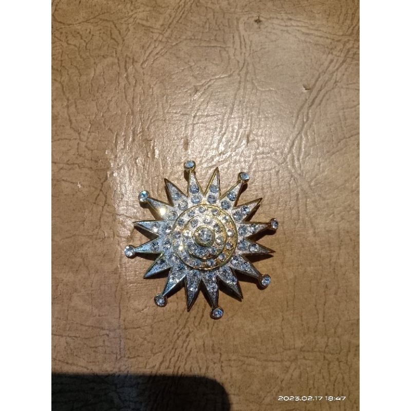 Jual PIN/BROS/AKSESORIS | Shopee Indonesia