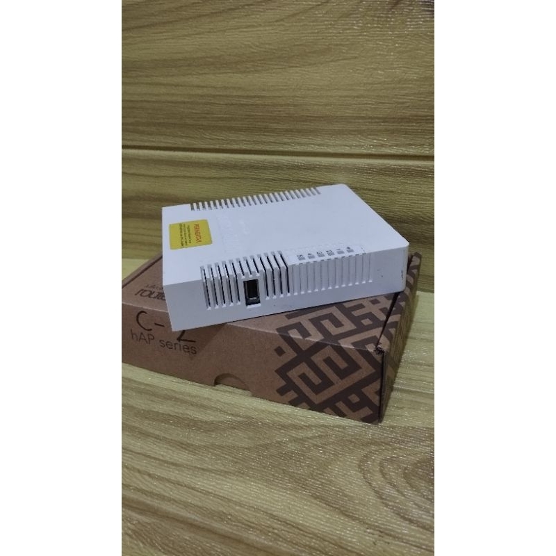 Jual Mikrotik RB951Ui-2HnD (Casing) Mikrotik RB951Ui-2nD (isi) | Shopee ...