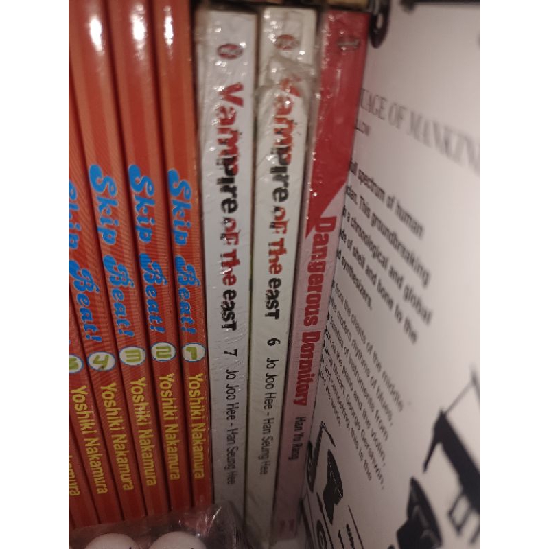 Jual komik vampire of the east no 6, 7 kondisi masih segel baru, manhwa ...