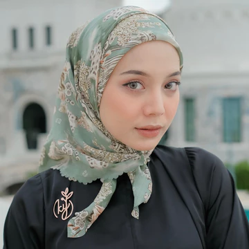 Hijab Segiempat Beauty Aqso Viney Jepang