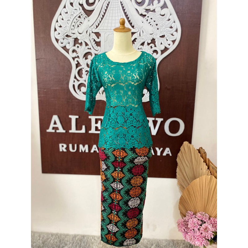 Jual KEBAYA BALI,KEBAYA BALI MODERN,KEBAYA SATU SET | Shopee Indonesia