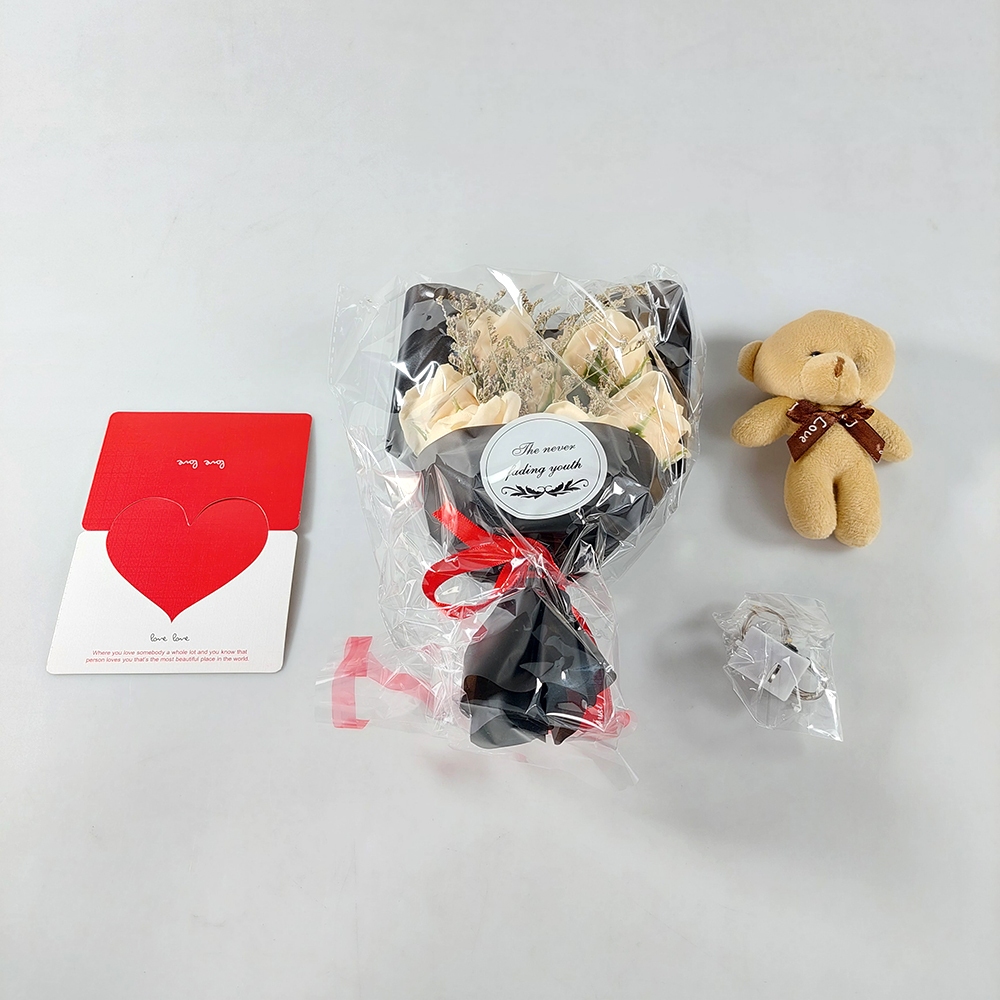 Jual Bucket Buket Kado Hadiah Box Bunga Mawar Merah Kawat Bulu Palsu ...