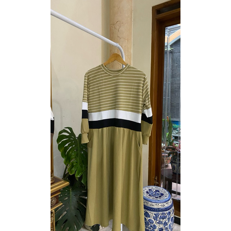 Jual Midi Dress Knit Premium Salur | Shopee Indonesia