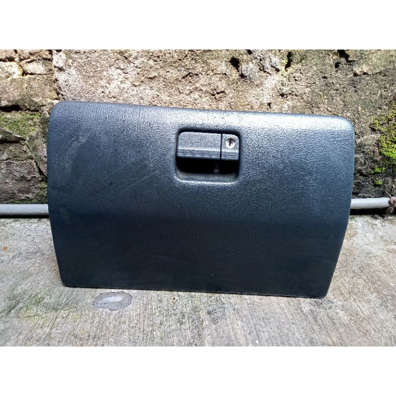 Jual laci glove box Honda Accord maestro SM4 ORIGINAL Shopee Indonesia