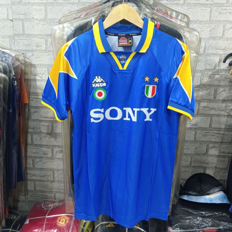 Juventus 1996 away jersey deals