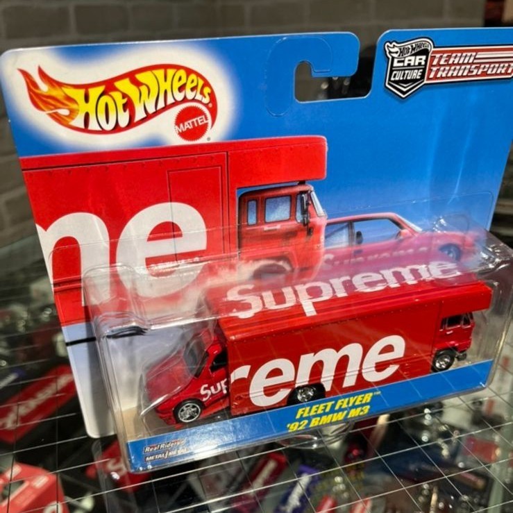 Jual Hotwheels Team Transport Fleet Flyer 92 BMW M3 Supreme Jual Hotwheels Team Transport Fleet Flyer 92 BMW M3 Supreme