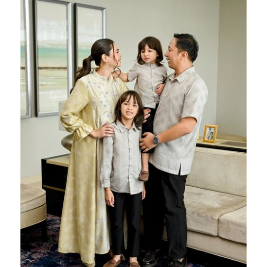 Jual Raya With Geulis Collection : Penutur Laras Series, Geulis x ...