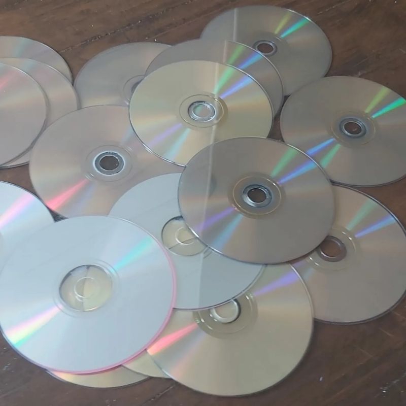 Jual Kaset CD VCD DVD Bekas untuk Kerajinan Tangan dan Dekorasi Ruangan ...