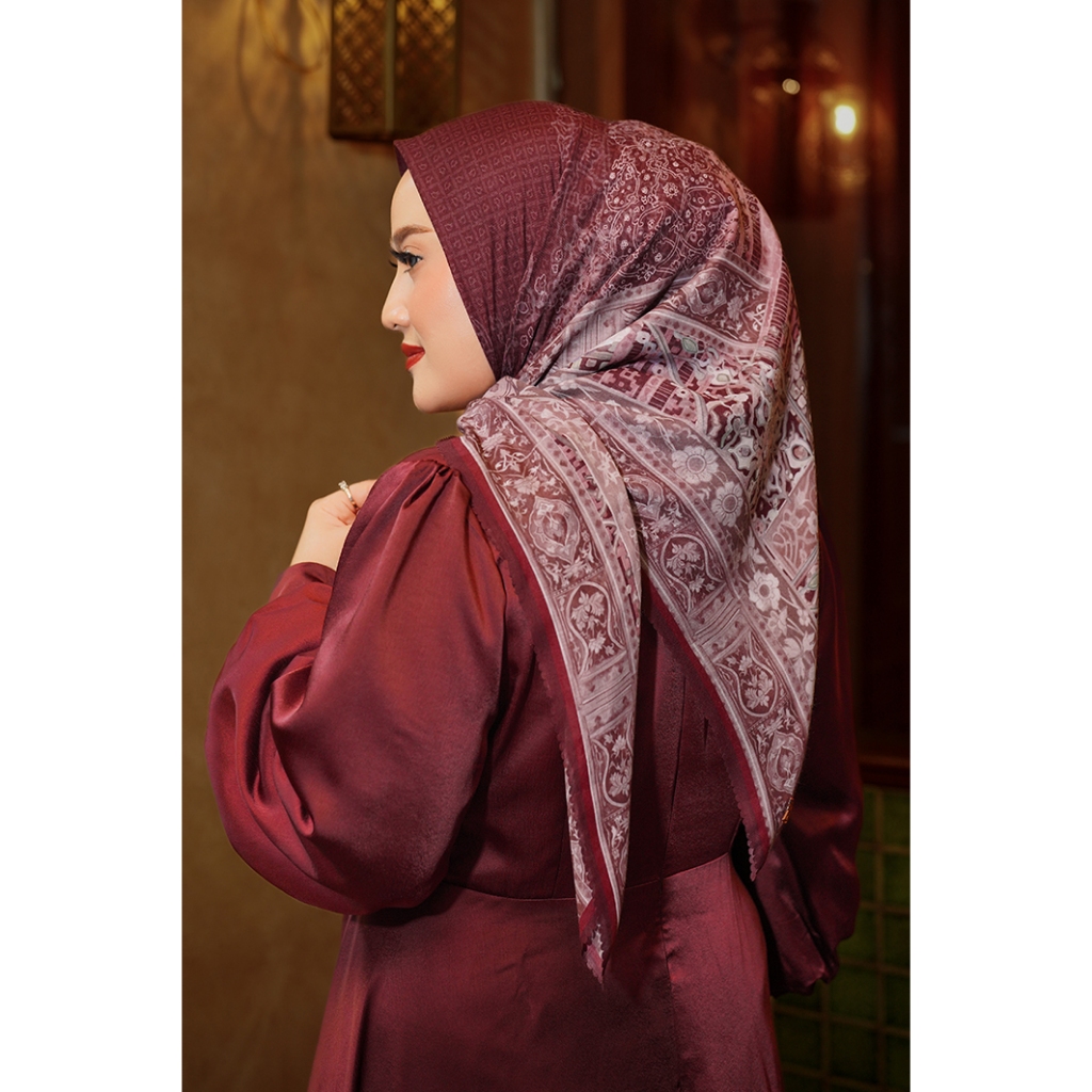 ZYTADELIA The Blue Tile Scarves Series Printed Scarf Hijab Segi Empat Hijab Aire Voile Hijab Premium Hijab Motif