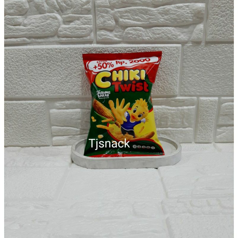 Jual Chiki Twist Jagung Bakar 15g 7 5g Extra 50 Shopee Indonesia