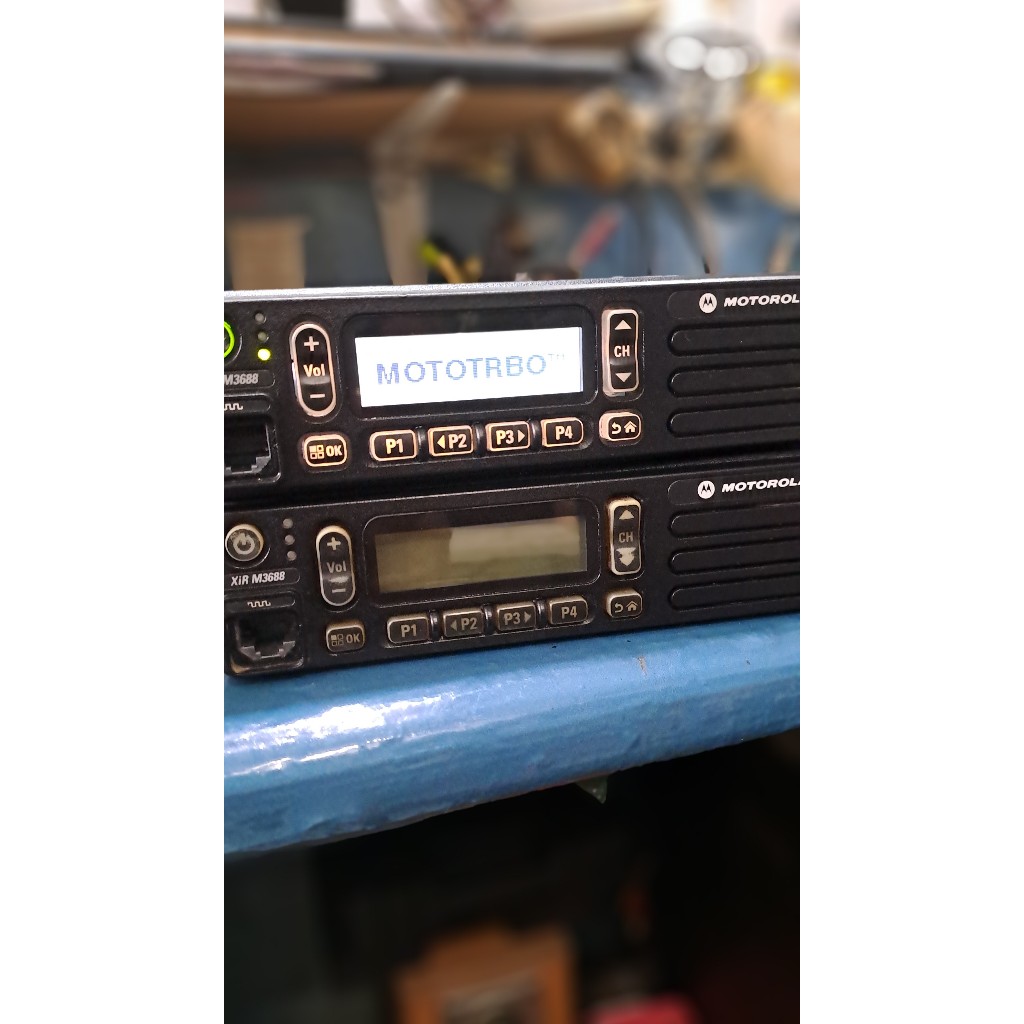 Jual Radio Rig Motorola Xir M3688 Ori Frekuensi VHF 136Mhz sd 174Mhz ...