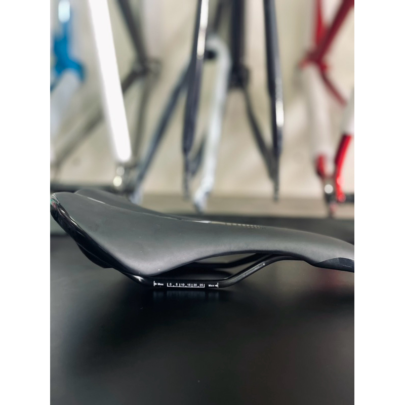 sadel fixie