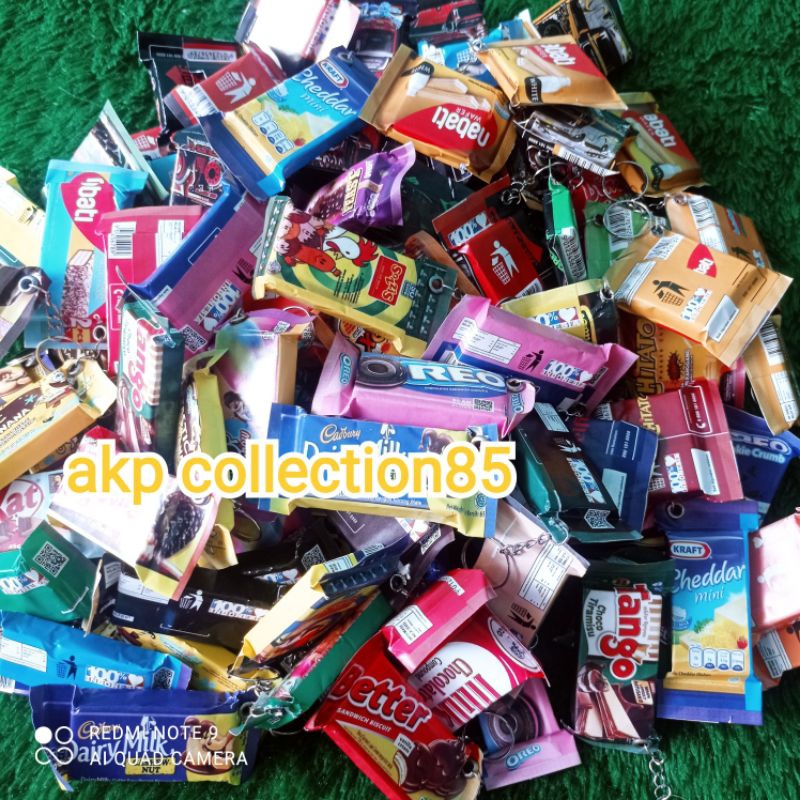 100 pcs gantungan kunci miniatur snack/souvenir hajatan