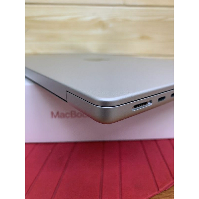 Jual Macbook Pro M1 Pro 14 inch 2021 Ram 16GB SSD 512GB Silver Ex iBox ...