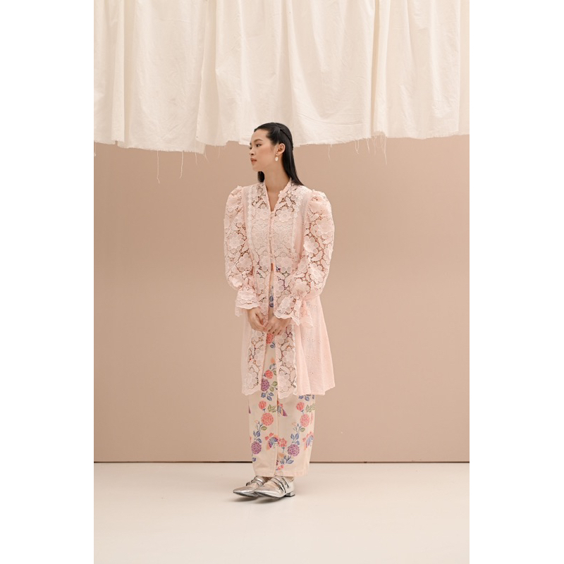 Jual JALEELA - ZANEYA TOP (OUTER ONLY) - (INNER NOT INCLUDED) (KEBAYA ...