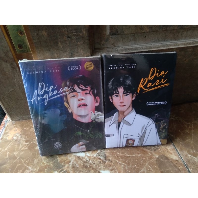 Jual PAKET NOVEL KENANGAN-DIA ANGKASA & DIA RAZI | Shopee Indonesia